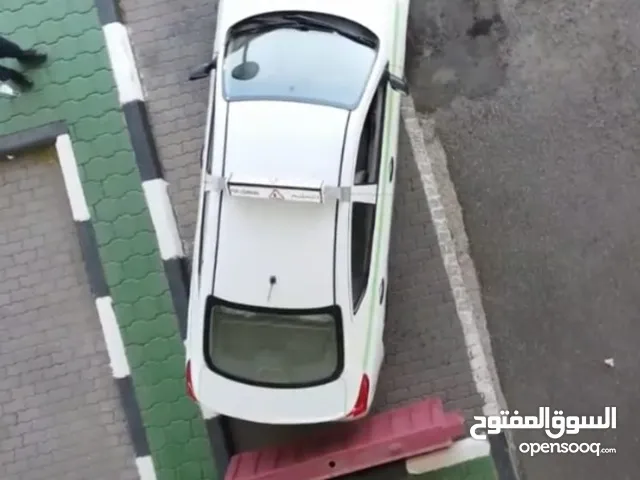 تعليم قيادة السيارات