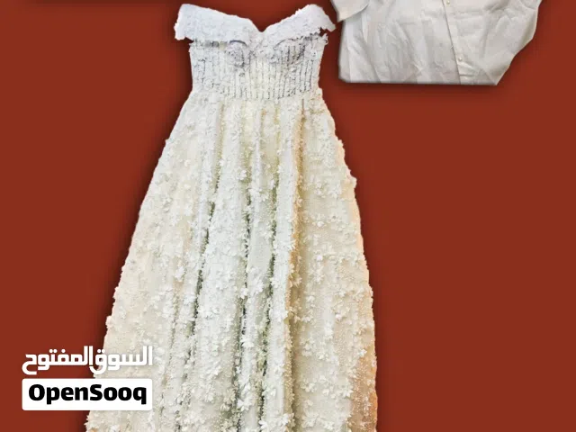 فستان زفاف للبيع او الايجار