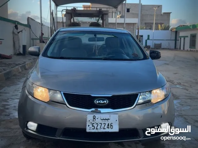 فورتي كاتينه حديد محرك  `16 بسمالله مشالله صاله جديده بالكامل ساريه عجل جديده مكيف ع واحد ثلجه