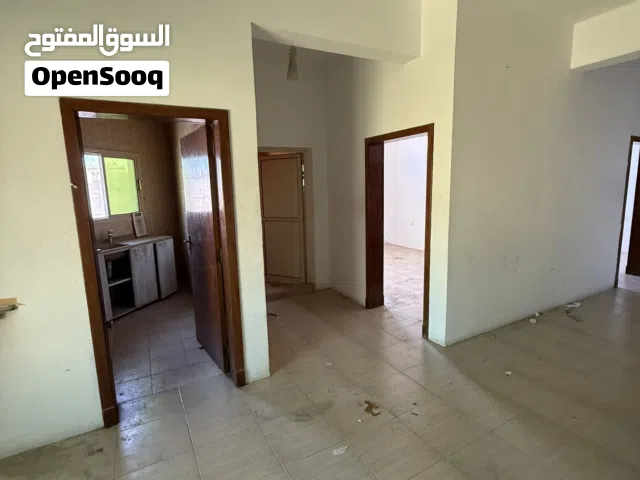 3 bed room flat for rent 160 in sanad