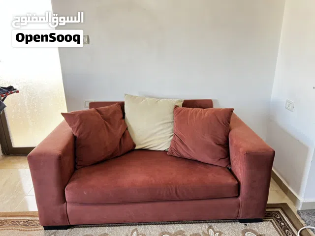 كورنر خشب مستعمل بحالة جيدة