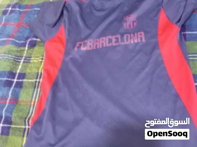 كلر تدريب برشلونة مستعمل استعمال، خفيف المقاس سمول فقط ب 7