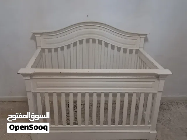 سرير بيبي امريكي  للبيع بسعر مغري