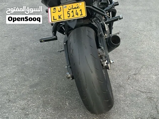 كواساكي نينجا Zx6r