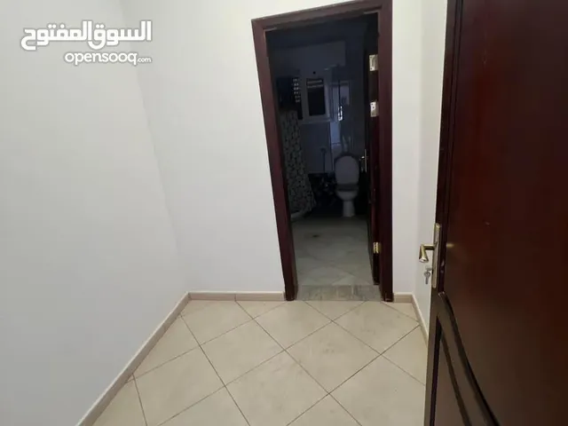 170 m2 4 Bedrooms Apartments for Rent in Benghazi Al-Humaida