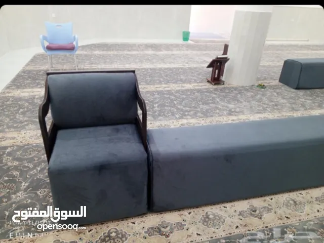 معمل لمسه ابداع لكراسي ومساند المساجد والجوامع