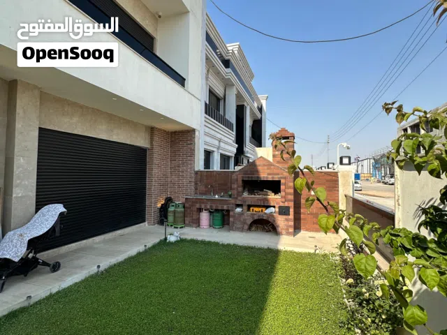 300 m2 5 Bedrooms Townhouse for Sale in Erbil Sarbasti