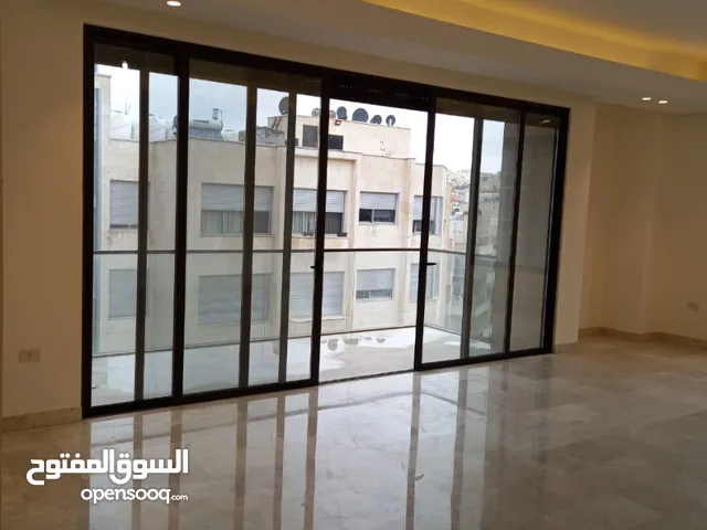 270 m2 4 Bedrooms Apartments for Sale in Amman Deir Ghbar