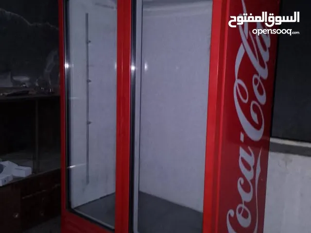 ثلاجات كوكا كولا للمحلات التجارية أو المطاعم بحالة جيدة