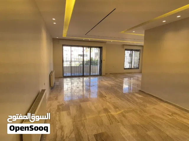 شقة فاخرة جدا في - دير غبار - ثلاث غرف نوم جديدة لم تسكن ( REFERENCE 18676 )