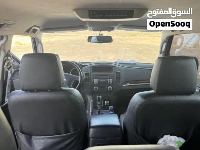 2010 Mitsubishi Pajero GLS
