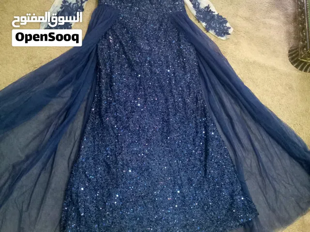 فستان سهره لون كحلي وبيج