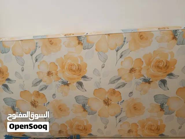 مرتبه شبه جديد بس شايلاها المكوه شي بسيط