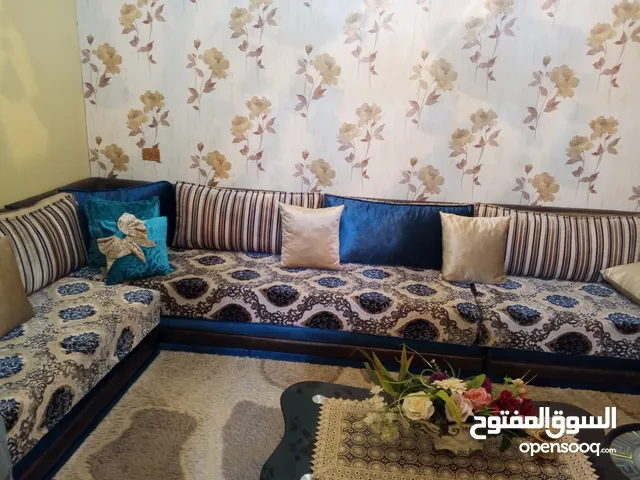 جلسه مغربيه40رتفع لي لبيع 4×4 ليه شهر مختومه بس