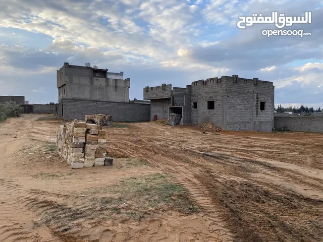 255 m2 4 Bedrooms Townhouse for Sale in Tripoli Ain Zara