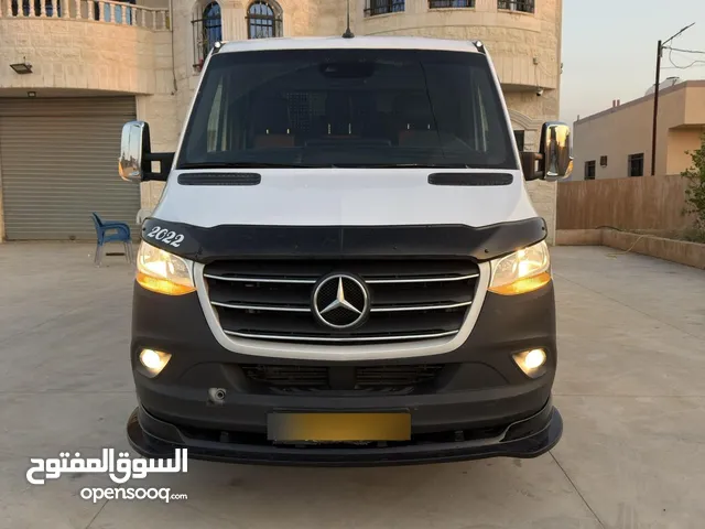 مرسيدس بينز 519