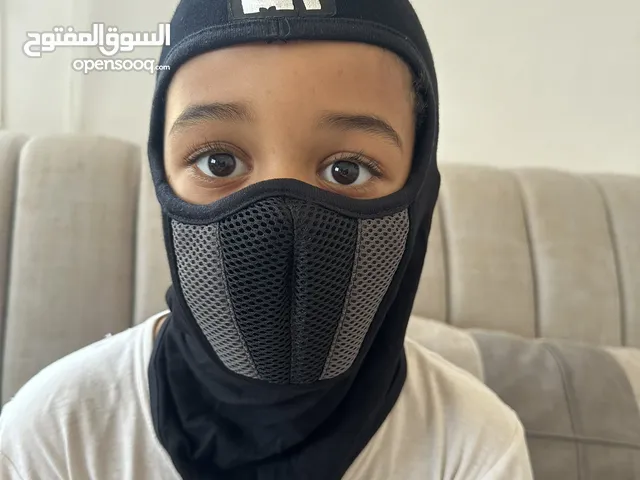 قناع يناسب للكبار وصغار والوان مختلفه