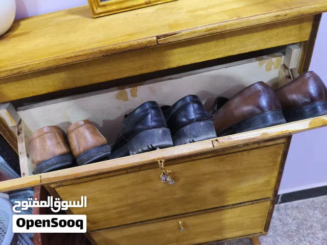 نجار اشتغل حسب الطلب
