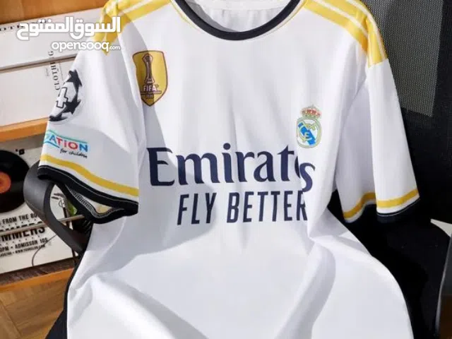 دريس ريال مدريد القياس S/M ماستر كوبي نظافه 100% للاعب جود بيلينغهام