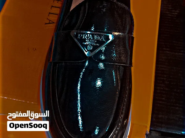 سلام عليكم عندي قندرا                   . . .  . .  . . ....       .       .    .  ... .     . . . .