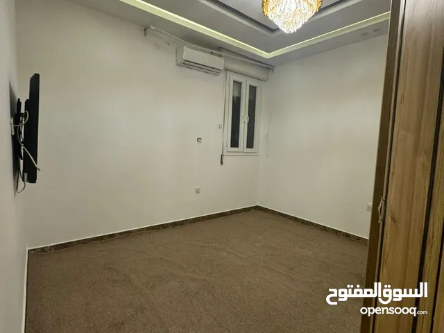 120 m2 Studio Apartments for Rent in Benghazi Shabna