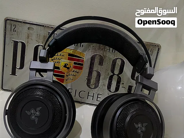 سماعة ريزر نضيفة جدا وتعمل بشكل ممتاز
