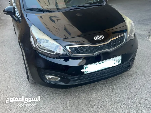 كيا ريو 2014 فحص نضيف و عداد قليل