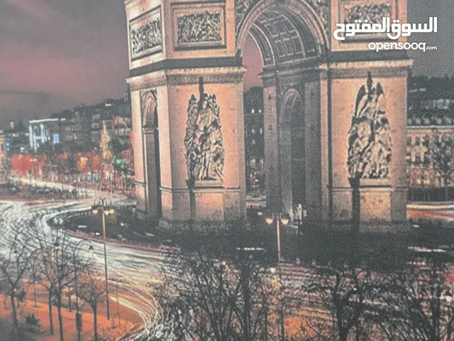 لوحات باريسيه مع 2 برواز مع ارفف التعليق للمطبخ  للبيع