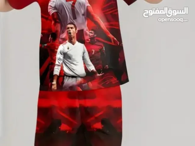 طقم رياضة كرستيانو رونالدو خامه ممتازه جديد شورت وتيشرت اللون احمر عنابى لون جذاب بطبعه كرستيانو