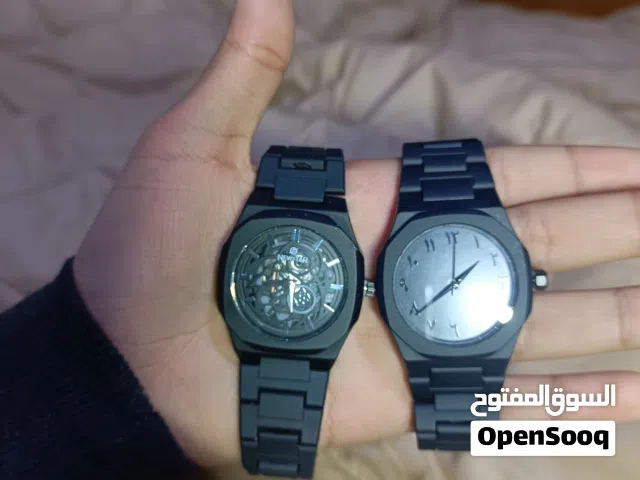 ساعات ترند اسود فحمي لجديد