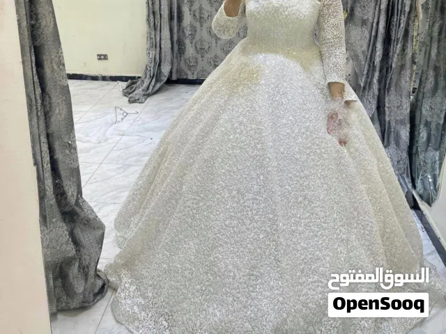 فستان زفاف