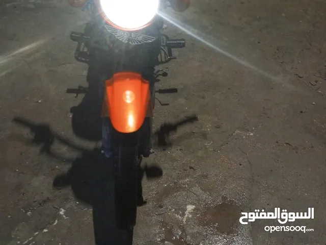 السلام عليكم دراجه سونيك محرك 200 السعر 800 وبيها مجال بسيط المكان العراق بابل المسيب