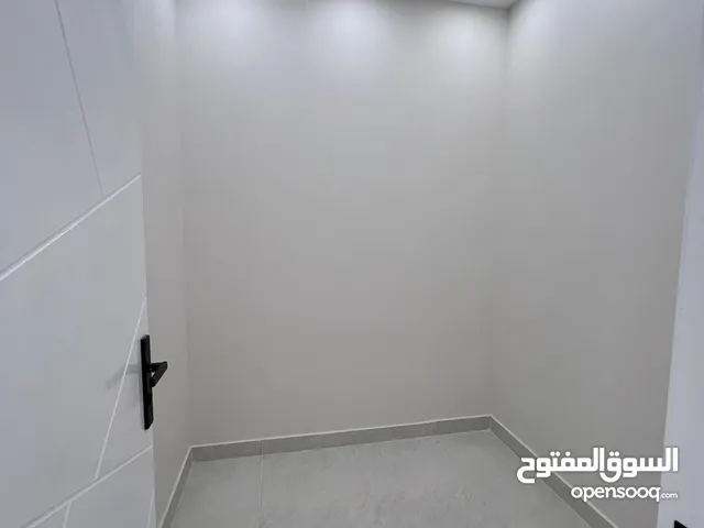 200 m2 2 Bedrooms Apartments for Rent in Buraidah Al Nahdah