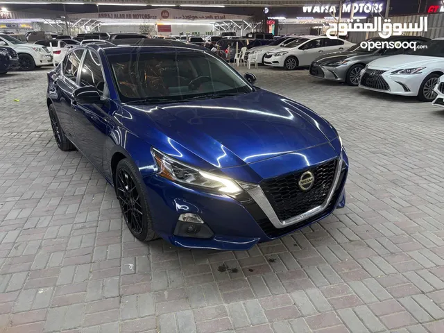 Used Nissan Altima in Ajman