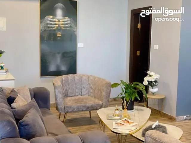 صالون ومركز تجميل للسيدات للبيع في - خلدا