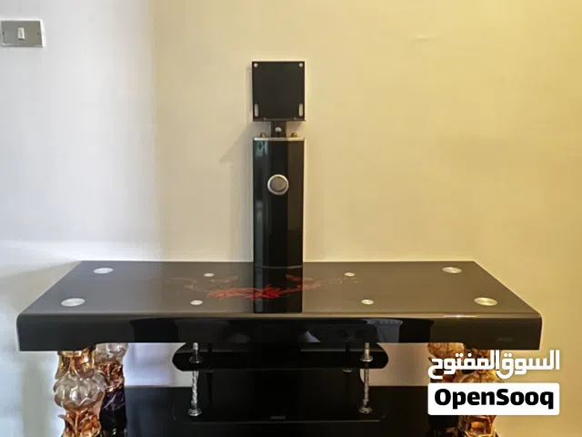 طاوله شاشه شبه جديده