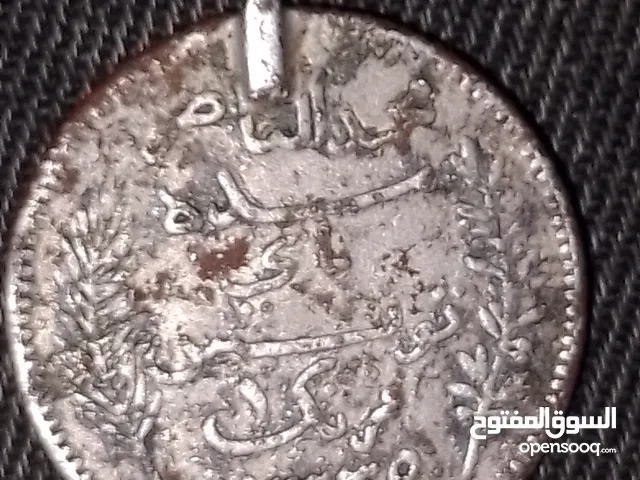 عملة فضية للبيع