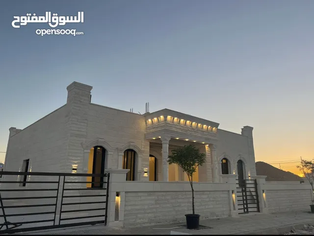 200m2 4 Bedrooms Villa for Sale in Zarqa Madinet El Sharq
