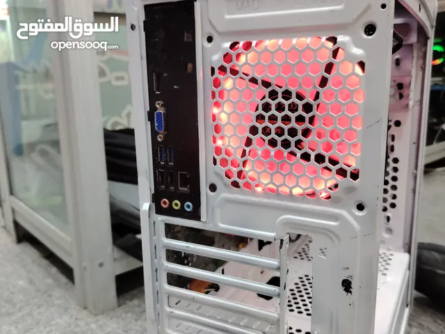 كمبيوتر مكتبي