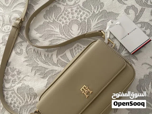 شنطه جديده. ستايل كلاسيكي انيق