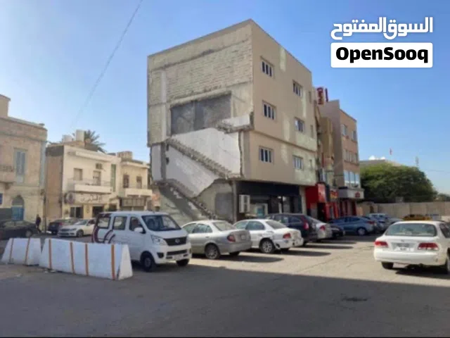 فيلا تجارية واجهتين طريق زناتة الجديدة