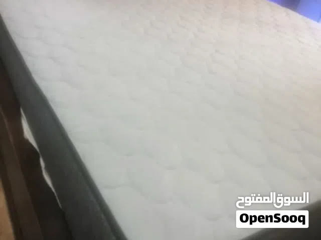 فرشة تخت للبيع