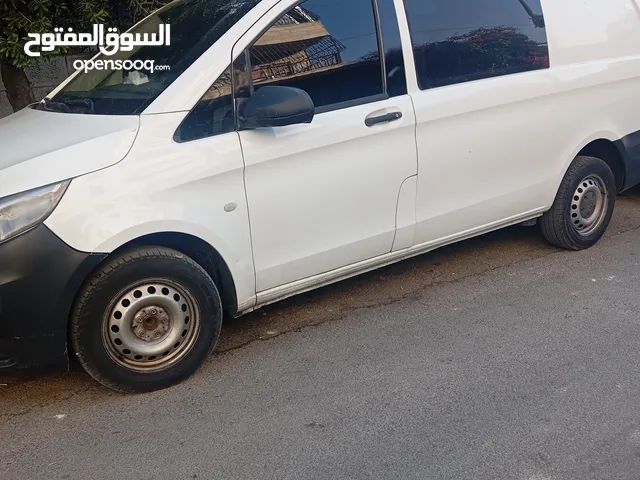 باص مرسيدس ڤيتو