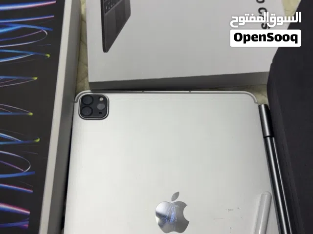 Apple iPad pro 4 256 GB in Al Batinah