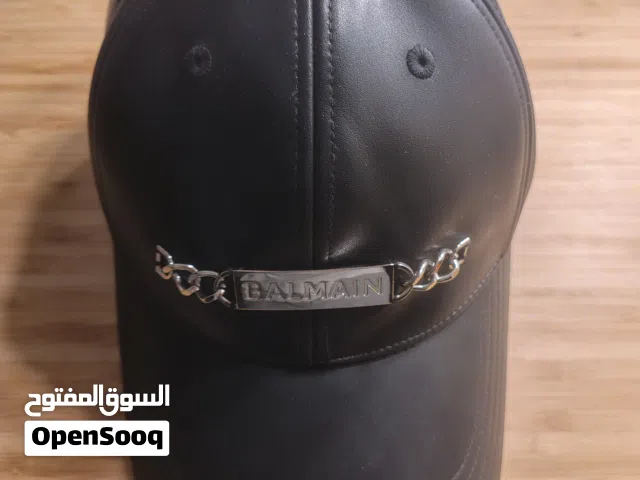 قبعه من Balmain paris