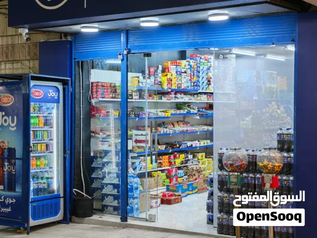 فرصة مميزة للاستثمار وامتلاك مشروع قائم وجاهز للعمل في موقع حيوي ومخدوم في الزرقاء – شارع شامل.