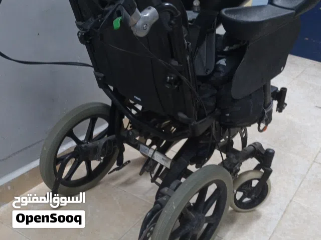 كرسي متحرك بمواصفات خاصة