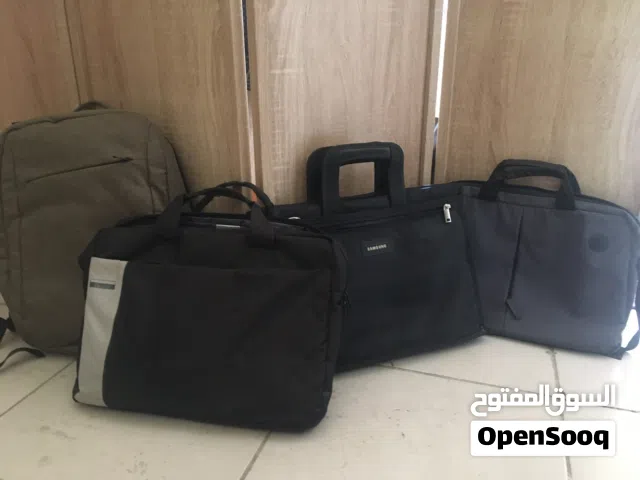 شنط لابتوب عدد 4 مع ماوس عدد 2 للبيع