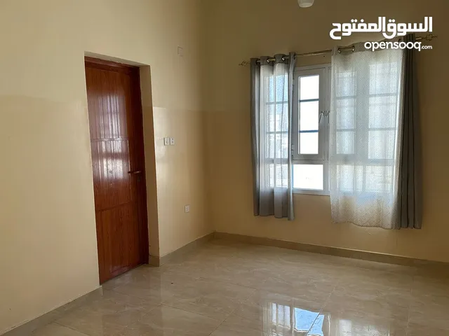 180 m2 4 Bedrooms Apartments for Rent in Muscat Al Khuwair