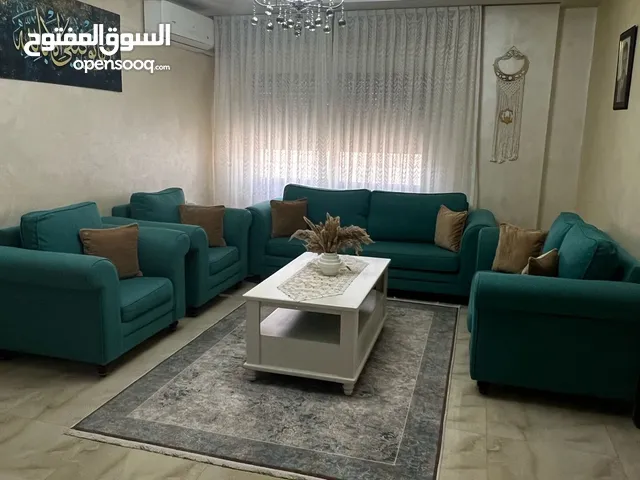 طقم كنب غرفة جلوس لون تركواز خشب زان 7 مقاعد
